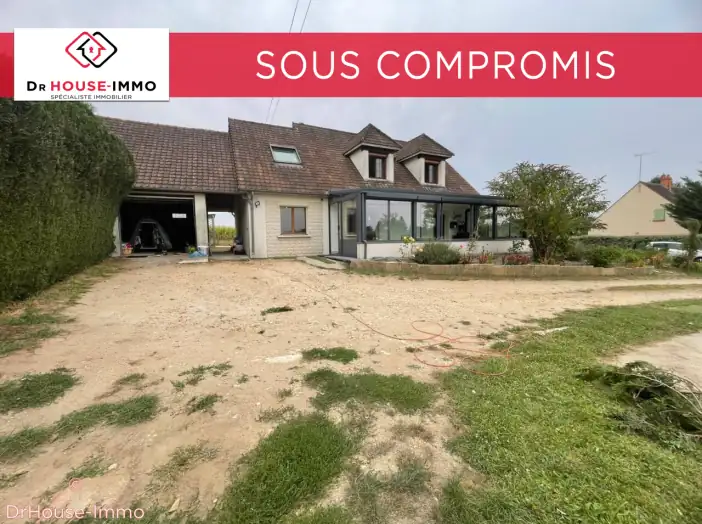 Maison 7 pièces de 153 m² - Quiers-sur-Bézonde (45270)