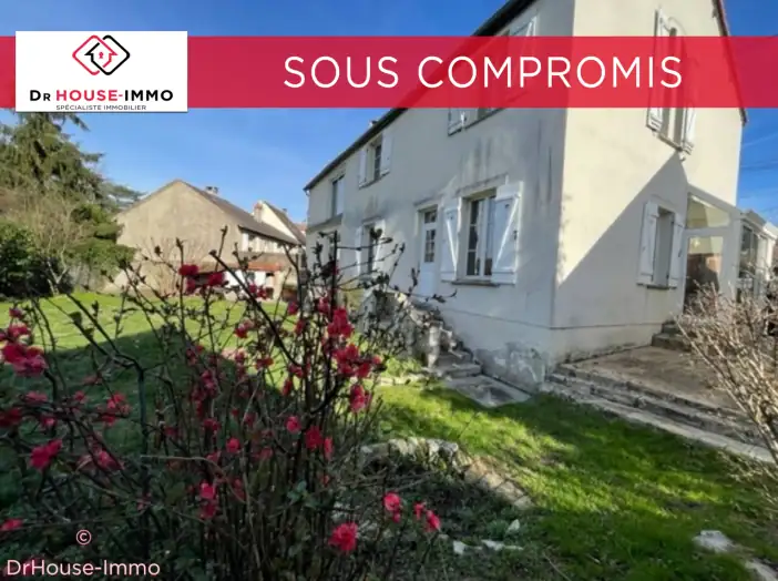 Maison 8 pièces de 200 m² - Bourron-Marlotte (77780)