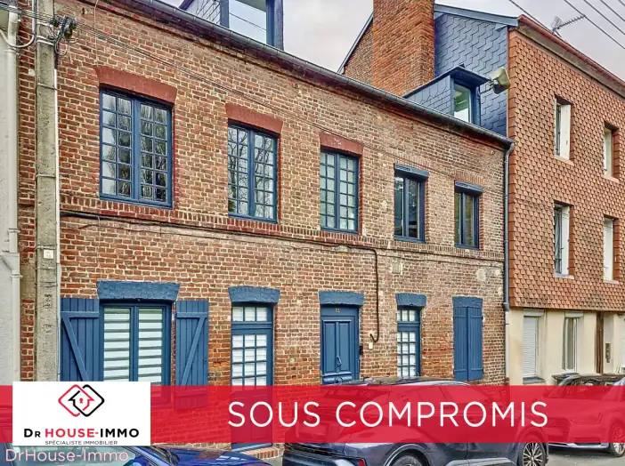 Maison 6 pièces de 125 m² - Lisieux (14100)