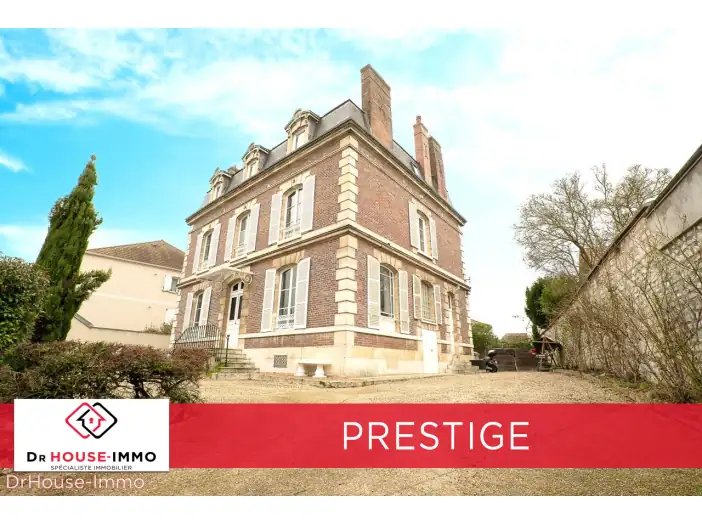 Maison 11 pièces de 300 m² - Vernon (27200)