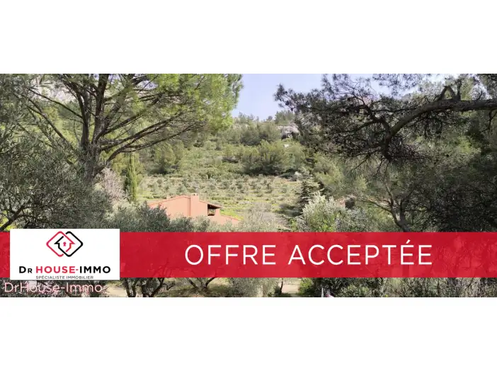 Maison 8 pièces de 180 m² - Roquevaire (13360)