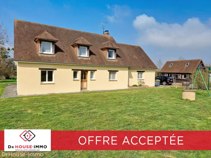 Maison 5 pièces de 160 m² - Crèvecœur-en-Auge (14340)