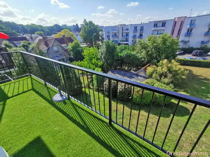 Appartement 4 pièces de 82 m² - Joué-lès-Tours (37300)