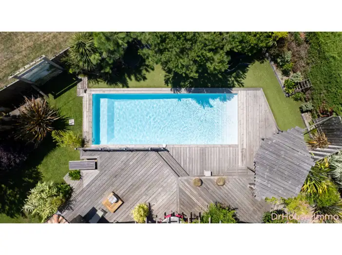 Maison 5 pièces de 195 m² - Lège-Cap-Ferret (33950)