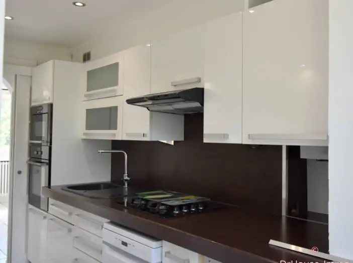 Appartement 4 pièces de 67 m² - Marseille (13012)