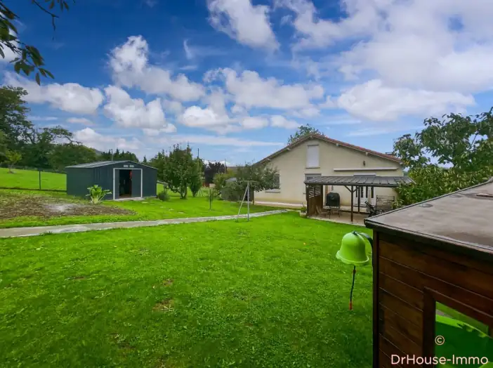 Maison 4 pièces de 83 m² - Saint-Médard-de-Presque (46400)