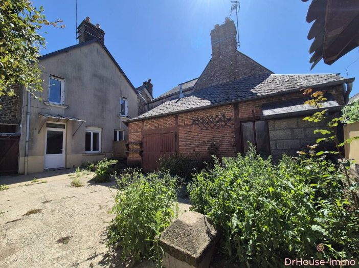 Maison 5 pièces de 78 m² - Gorron (53120)