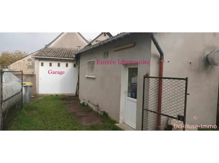 Commerce 9 pièces de 207 m² - Rivarennes (37190)