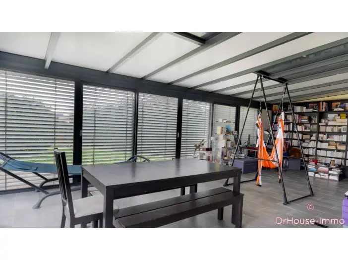 Maison 6 pièces de 162 m² - Vouneuil-sous-Biard (86580)