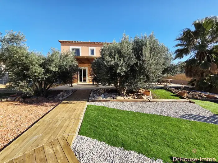 Maison 5 pièces de 130 m² - Cébazan (34360)