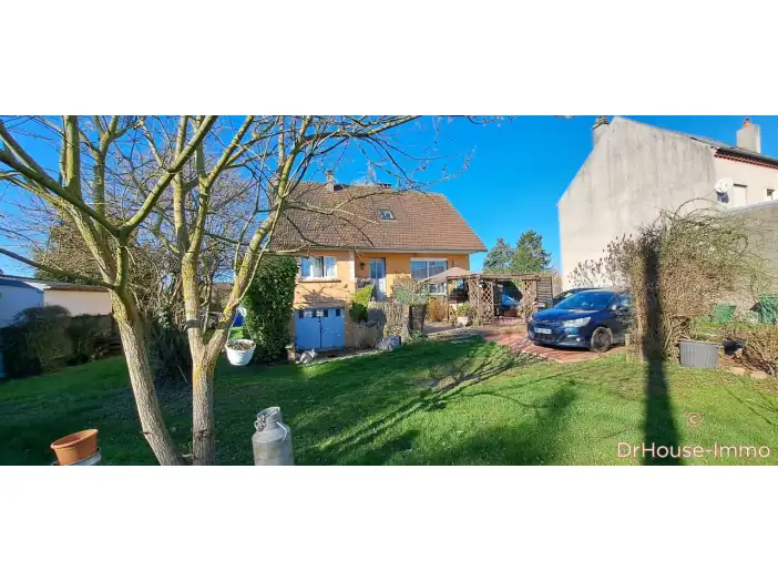 Maison 6 pièces de 132 m² - Chambly (60230)