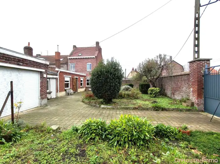 Maison 6 pièces de 120 m² - Béthune (62400)