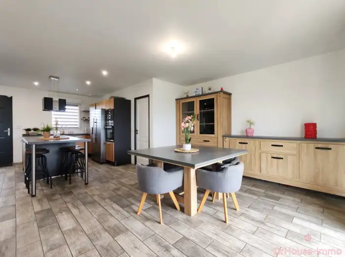 Maison 6 pièces de 120 m² - Cambrai (59400)