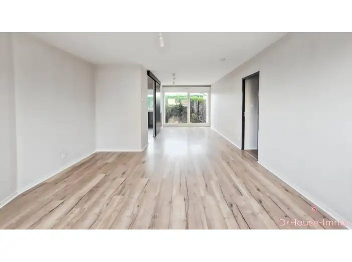 Appartement 6 pièces de 96 m² - Chevigny-Saint-Sauveur (21800)