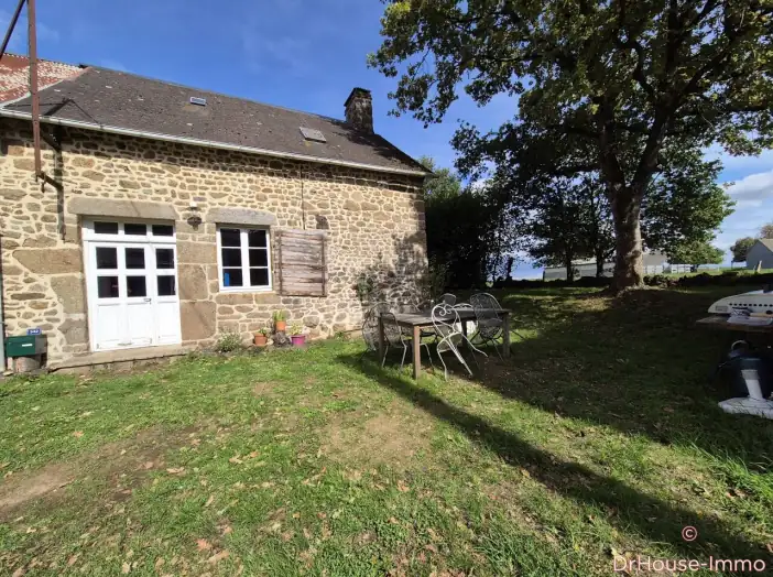 Maison 2 pièces de 62 m² - Saint-Mars-d'Égrenne (61350)