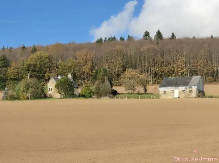 Maison 5 pièces de 106 m² - Saint-Pois (50670)