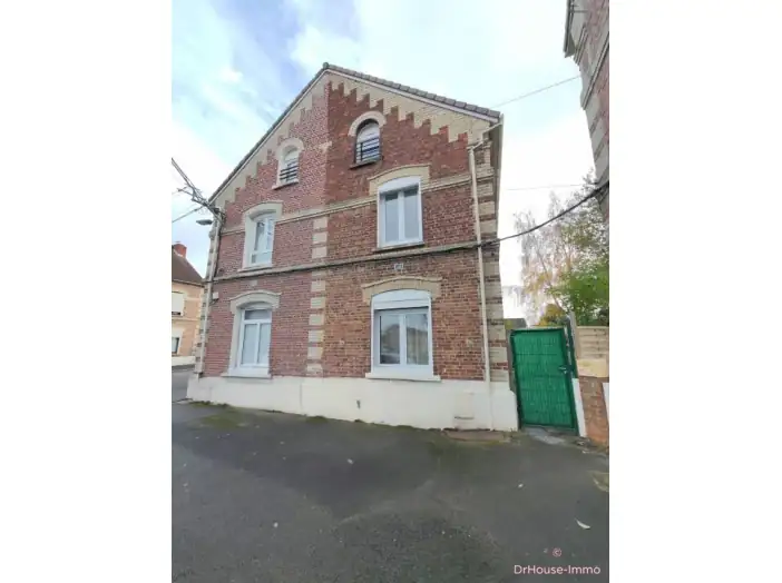 Maison 6 pièces de 135 m² - Bruay-la-Buissière (62700)
