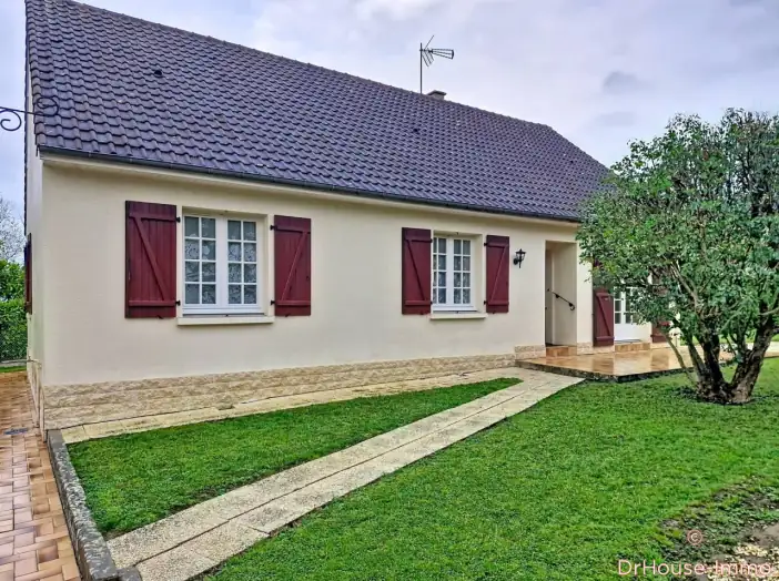 Maison 4 pièces de 95 m² - Livarot (14140)