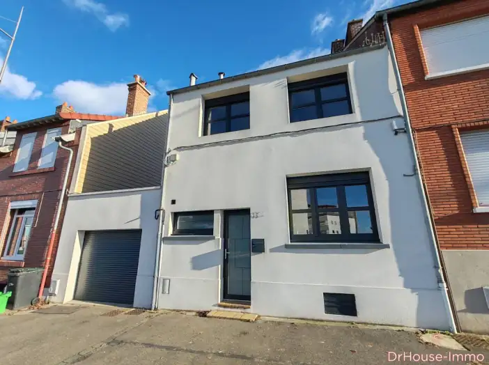 Maison 6 pièces de 85 m² - Cambrai (59400)