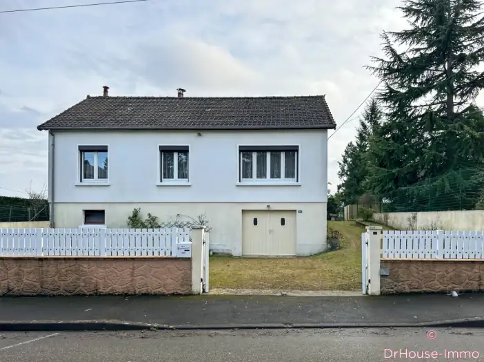 Maison 5 pièces de 82 m² - Champagne (72470)