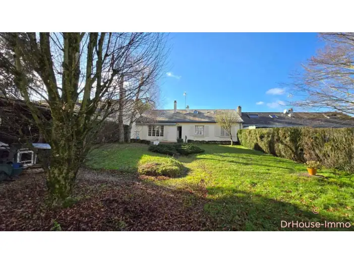 Maison 5 pièces de 107 m² - Saint-Barthélemy-d'Anjou (49124)