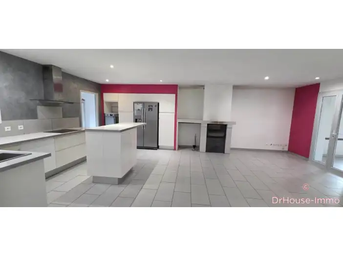 Maison 4 pièces de 102 m² - Saint-Caprais-de-Bordeaux (33880)