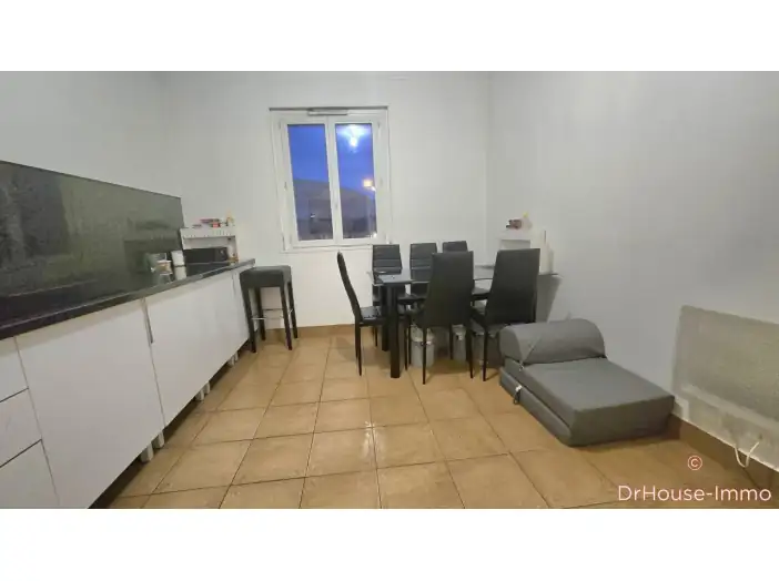 Appartement 2 pièces de 42 m² - Le Blanc-Mesnil (93150)