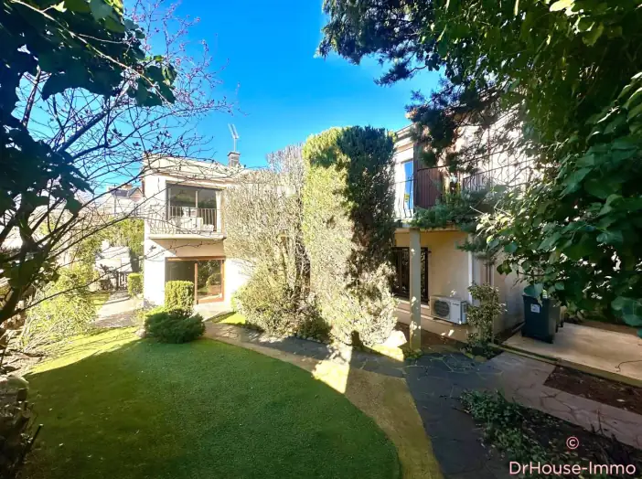 Image des la section Servies