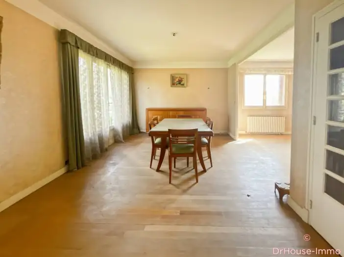 Maison 3 pièces de 89 m² - Altillac (19120)