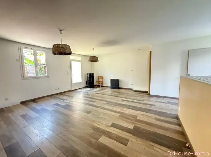 Maison 4 pièces de 100 m² - Bordeaux (33300)