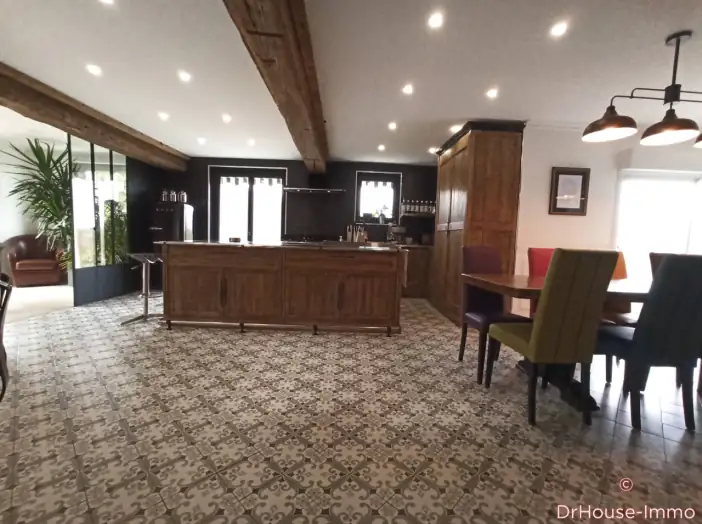 Maison 9 pièces de 406 m² - Chalonnes-sur-Loire (49290)