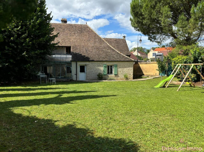 Maison de 290m² - 6 pièces