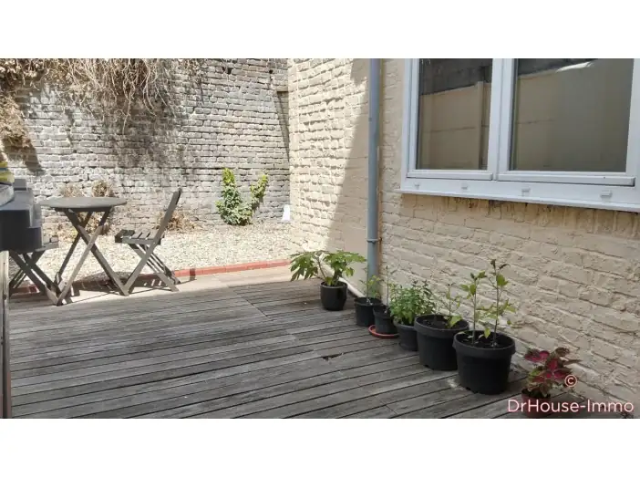 Immeuble 6 pièces de 110 m² - Hellemmes-Lille (59260)