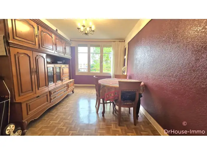 Appartement 3 pièces de 49 m² - Drancy (93700)