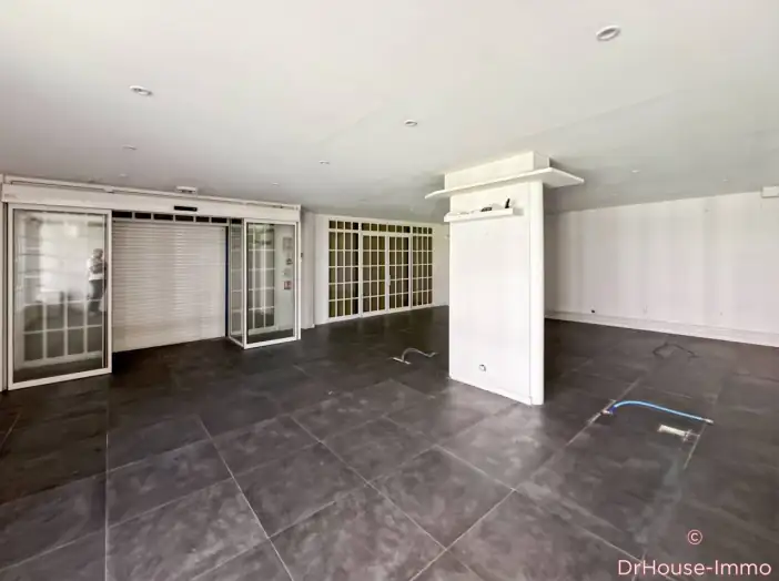 Bureau 1 pièce de 36 m² - Saint-Martin (97150)