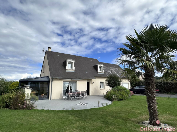 Maison de 1450m² - 5 pièces