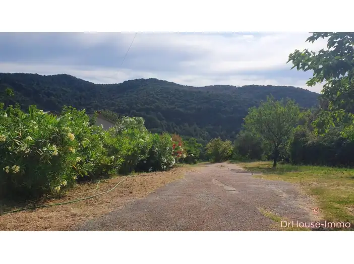 Commerce 10 pièces de 240 m² - Porticcio (20166)