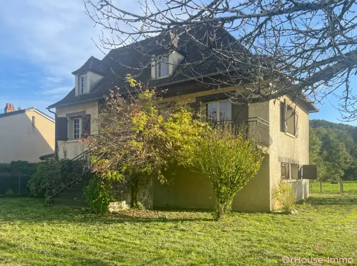 Maison 5 pièces de 120 m² - Gagnac-sur-Cère (46130)