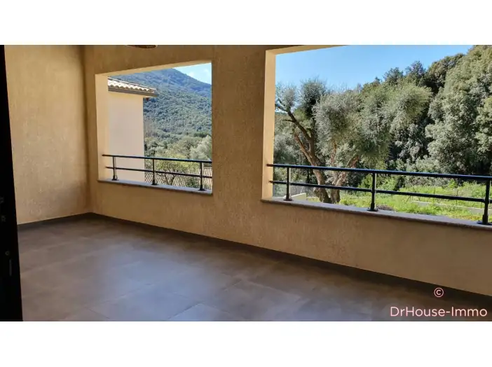 Appartement 2 pièces de 35 m² - Cauro (20117)