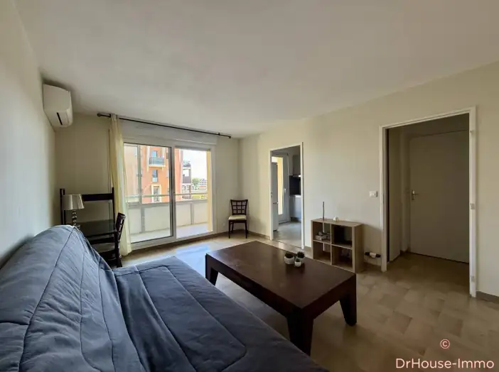 Appartement 1 pièce de 30 m² - Cagnes-sur-Mer (06800)