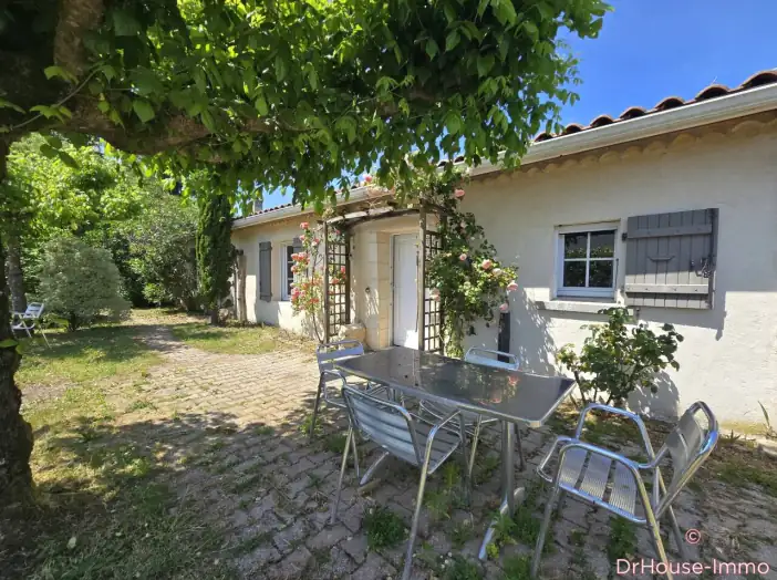 Maison 5 pièces de 107 m² - Moulis-en-Médoc (33480)