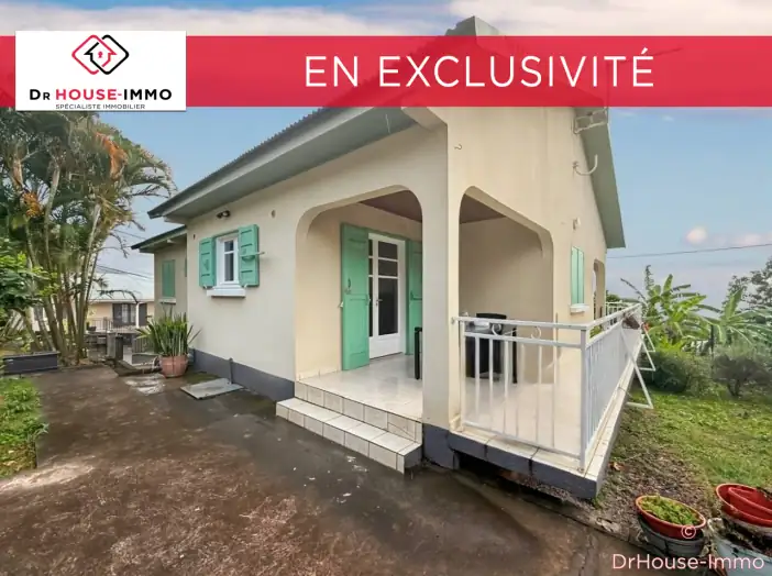 Maison 4 pièces de 97 m² - Saint-Pierre (97410)