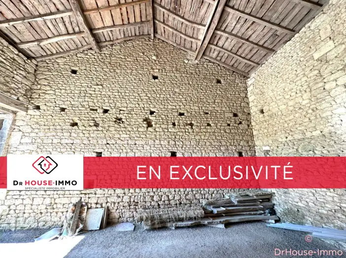 Maison 1 pièce de 110 m² - Vindelle (16430)