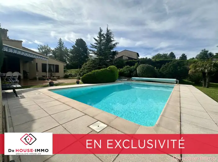 Maison 7 pièces de 142 m² - Toulaud (07130)