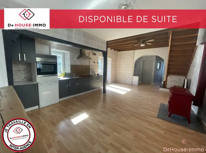 Maison 4 pièces de 148 m² - Thuré (86540)