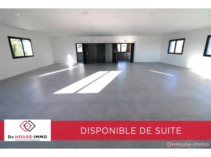 Bureau 3 pièces de 150 m² - Seysses (31600)
