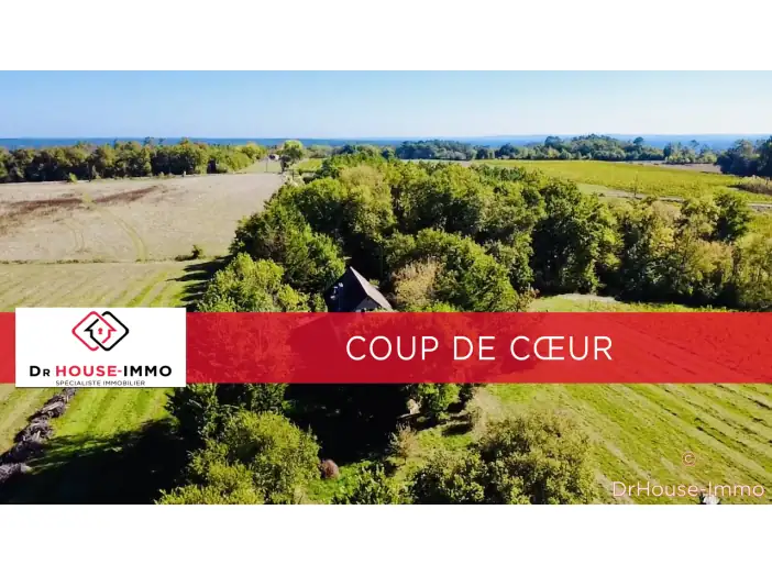 Maison 5 pièces de 159 m² - Monfaucon (24130)