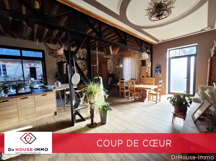 Maison 8 pièces de 340 m² - Saint-Chinian (34360)