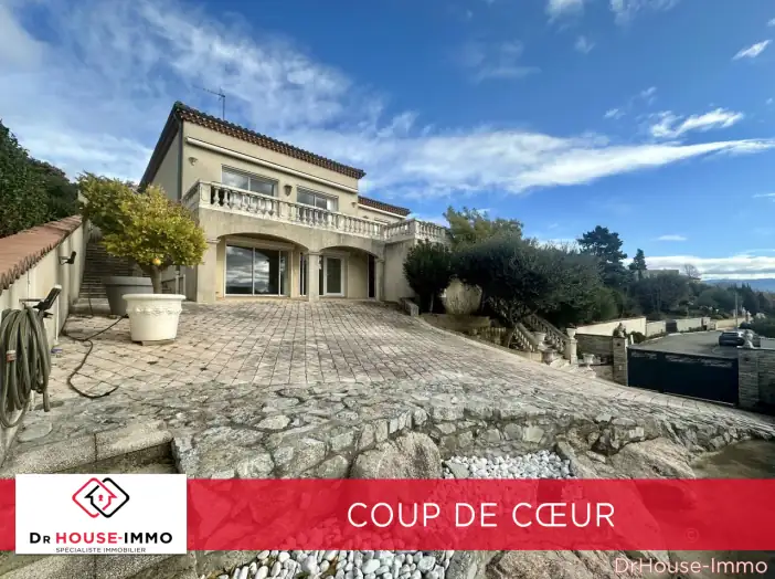 Maison 7 pièces de 236 m² - Bourg-lès-Valence (26500)