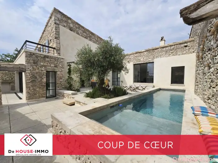 Maison 11 pièces de 288 m² - Grignan (26230)